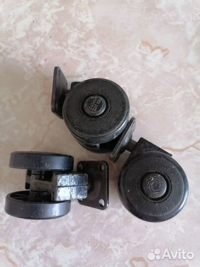 Колёсики для компьютерного кресла