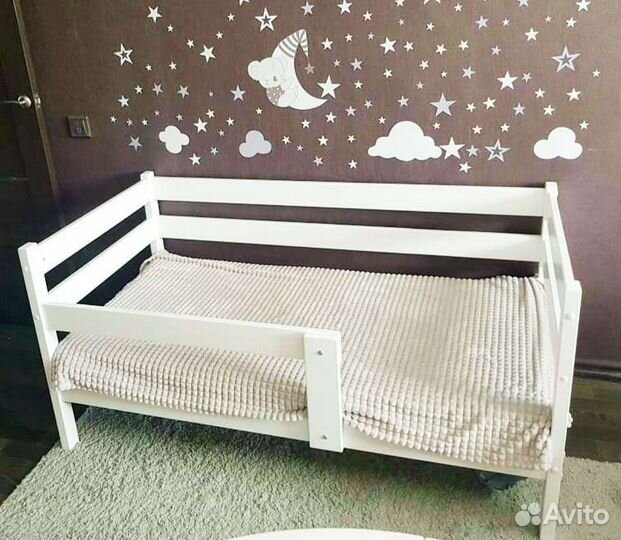 Детская кроватка от 2х лет Софа белая Г