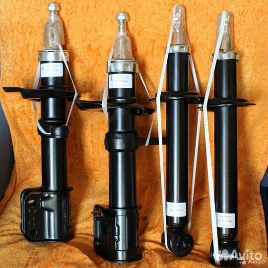 Стойки передние на иномарки