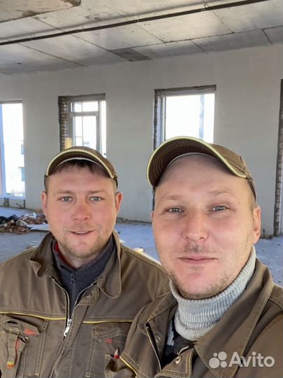 Монтажники светопрозрачных конструкций