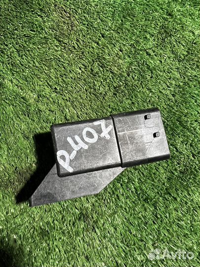 Реле свечей накала Peugeot 407