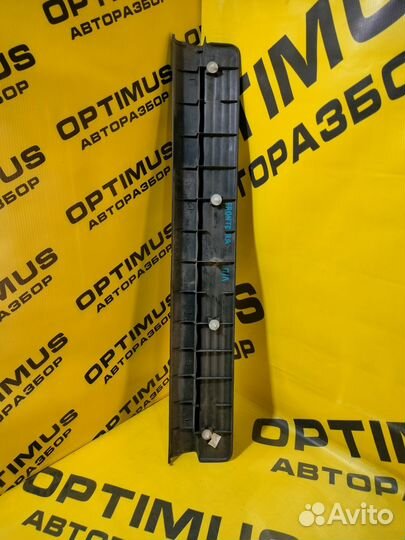 Накладка на порог передняя левая Opel Frontera B