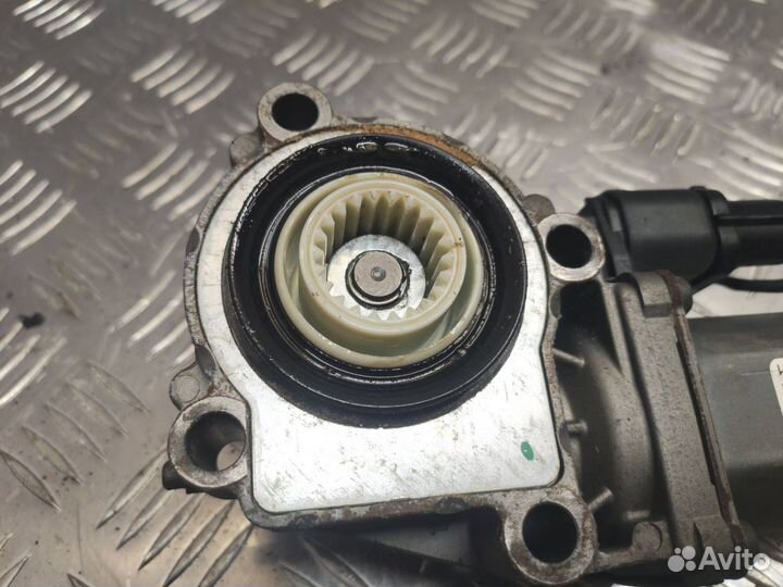 Сервопривод раздатки BMW X3 E83 2005 7528559