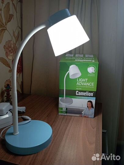 Лампа настольная