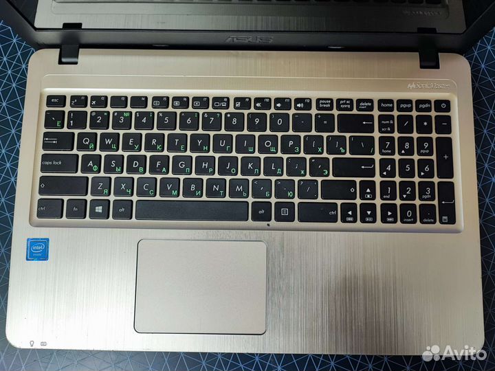 Ноутбук asus R540S 15.6