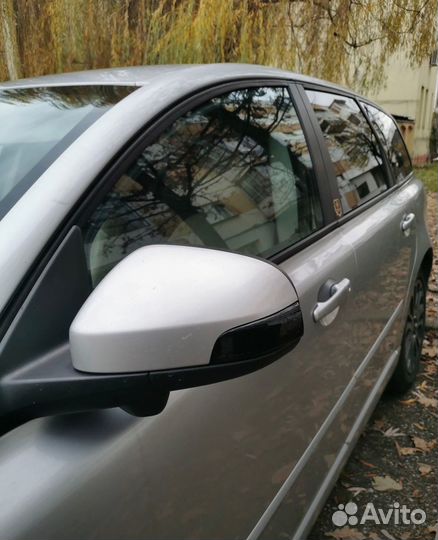 Динамические бегущие поворотники volvo S40/S60/S80