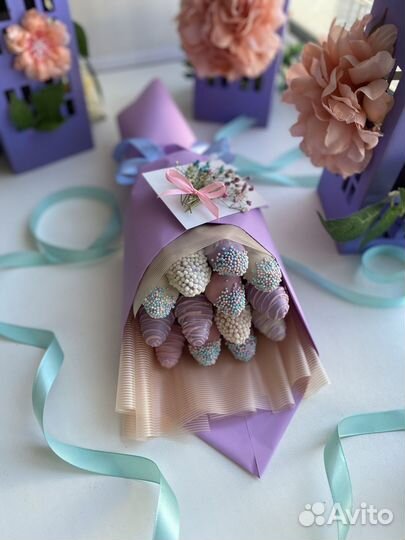 Букеты из клубники в шоколаде