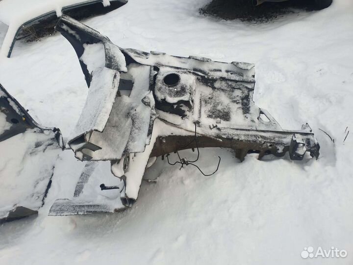 Лонжерон Volvo XC90 Вольво