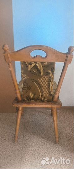 Стул деревянный