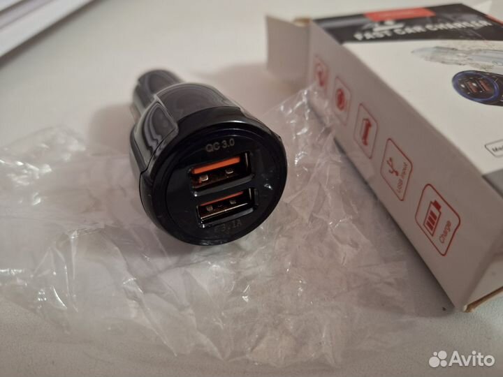 Автомобильное зарядное устройство