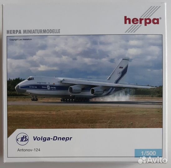 Коллекционирование модель самолета ан-124 1:500