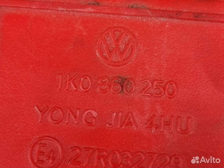 Знак аварийной остановки Volkswagen Golf 5