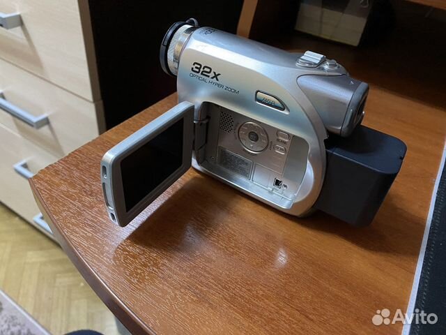 Видеокамера ivc GR-D340E