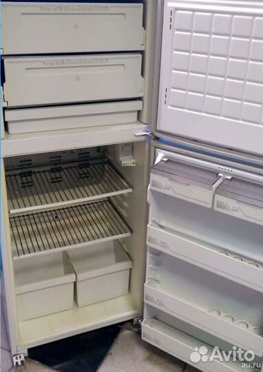 Холодильник Biryusa 2кам 1,45м 255л отличное сост