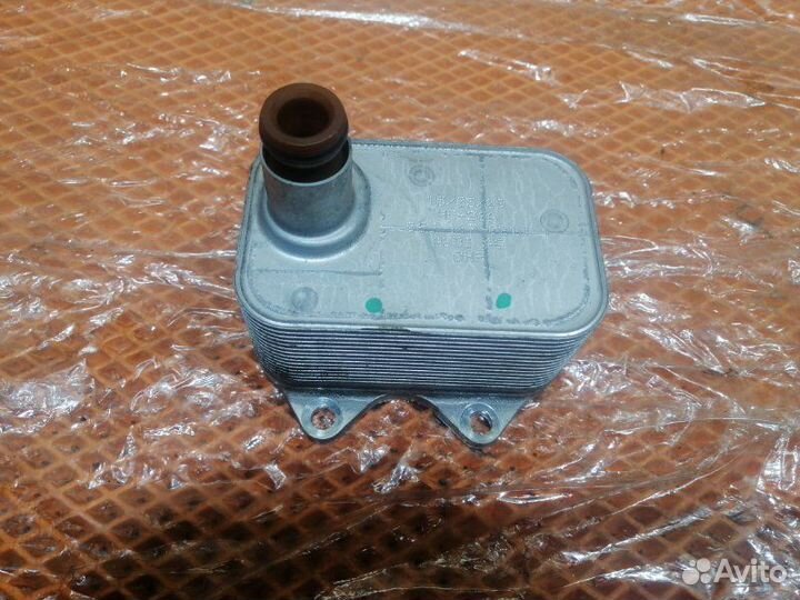 Масляный радиатор, двигательное масло Audi A4 Iv