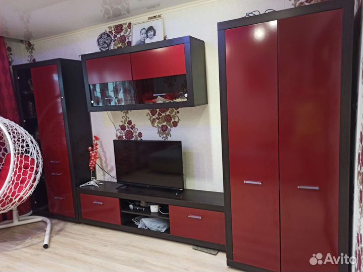 Стенка в гостиную бу