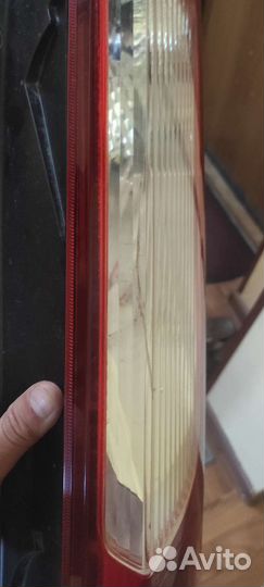 Задний правый фонарь форд фокус 2