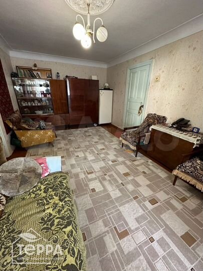 2-к. квартира, 43 м², 2/2 эт.