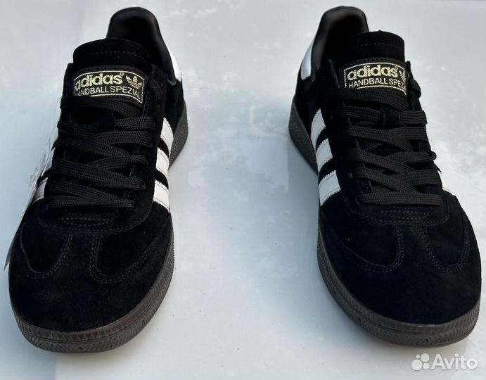 Кроссовки adidas