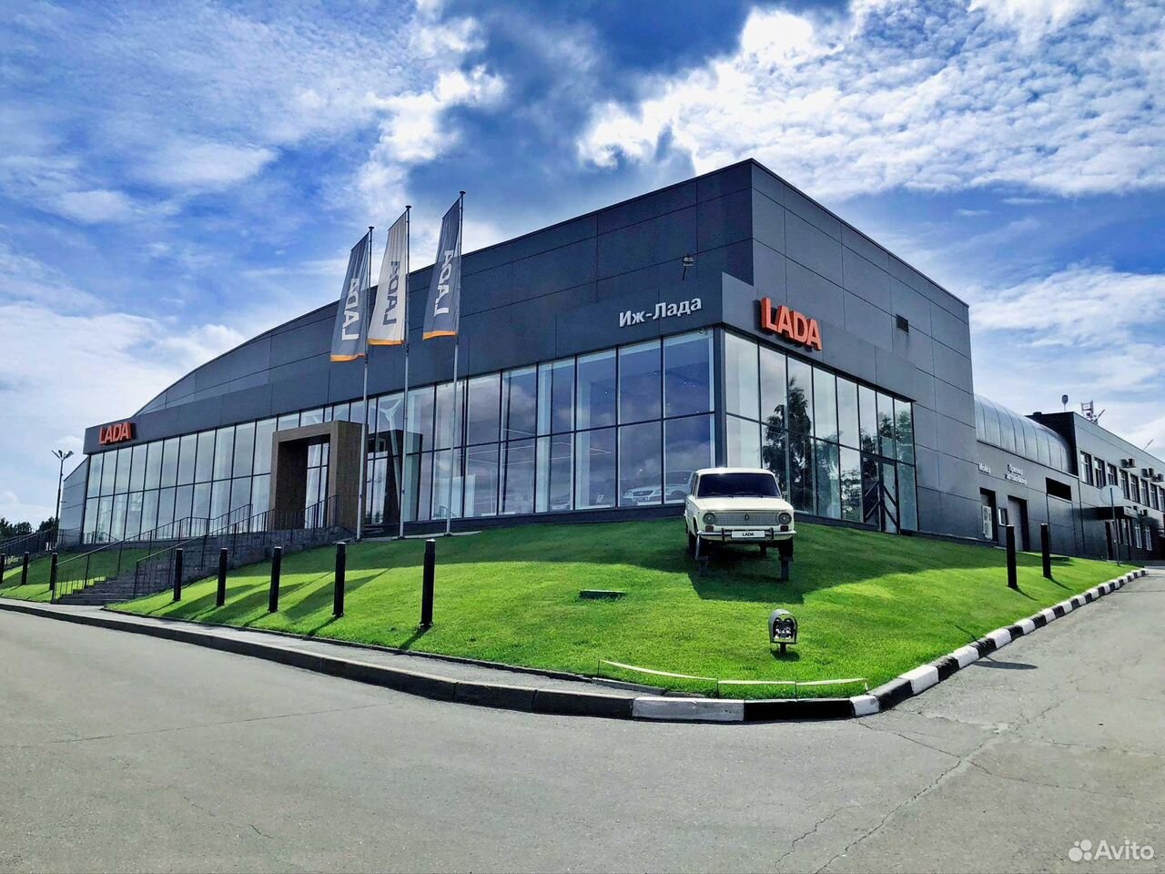 ВАЗ (LADA) Iskra Cross 1.6 CVT, 2026