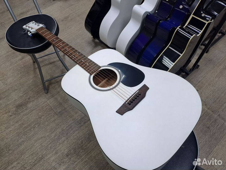 Гитара акустическая белая JET JD-257