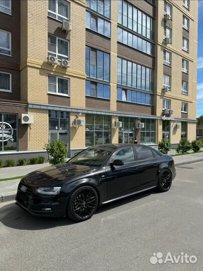 Audi A4 2.0 AMT, 2012, 206 000 км