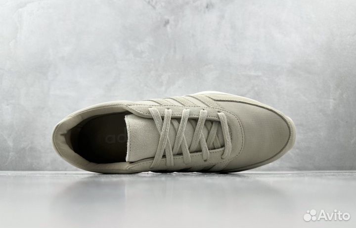 Кроссовки adidas fear of god