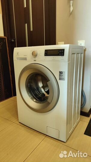 Стиральная машина Electrolux EWS1277FDW