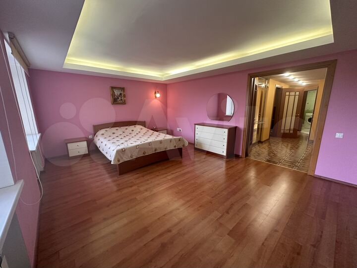 3-к. квартира, 98 м², 6/9 эт.