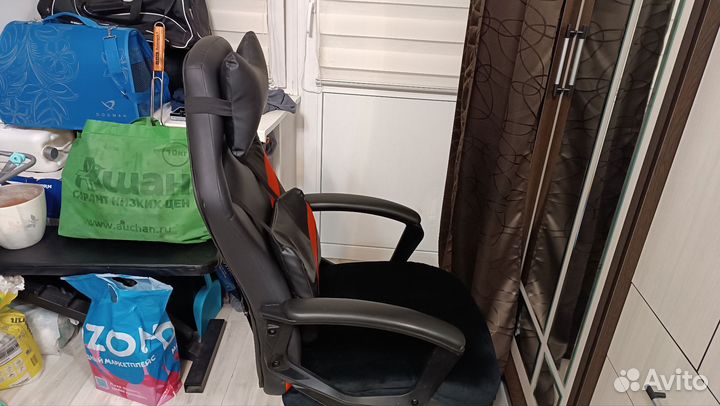 Компьютерное кресло