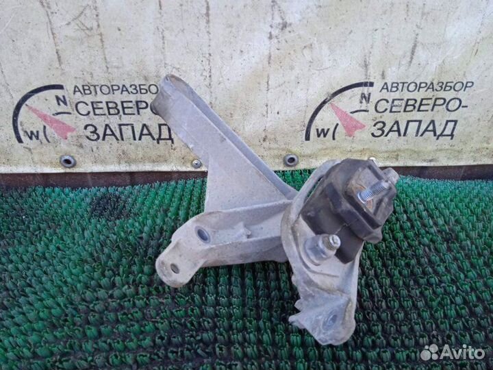 Опора двс левая Nissan Almera G15