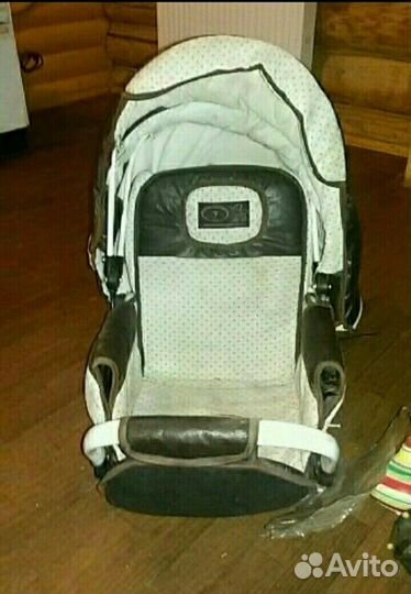 Кресло от детской коляски Romans