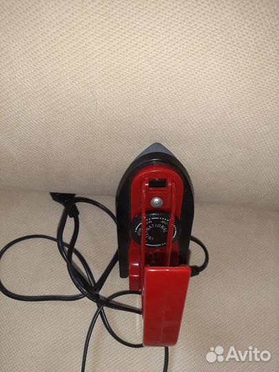 Миниатюрный утюг