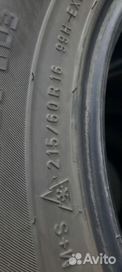 Nokian Tyres WR 215/60 R16