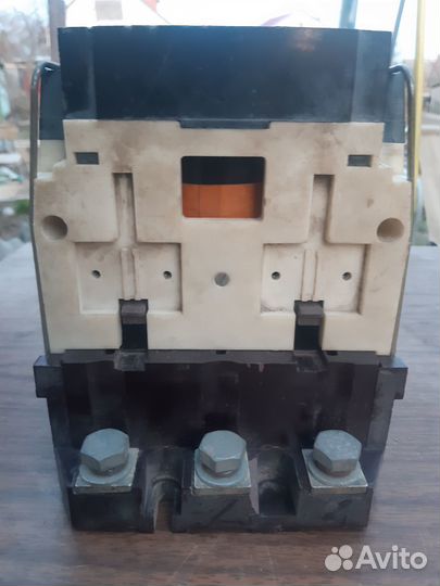 Контактор 6 величины 160 А катушка 220 В
