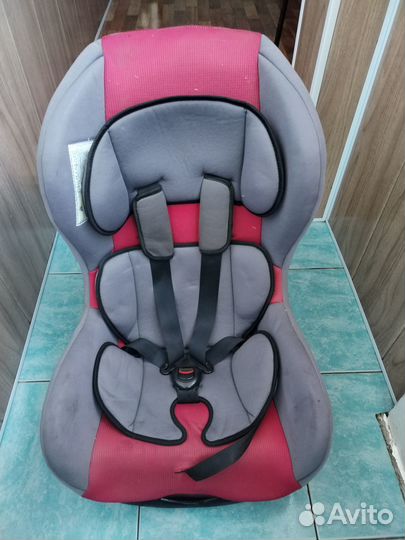 Автомобильное кресло