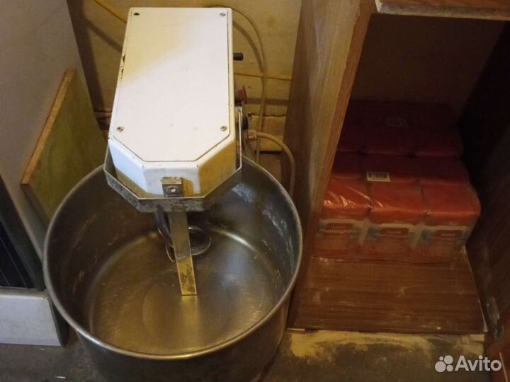 Пицца и роллы