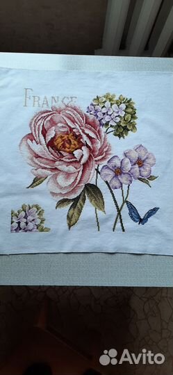 Картины, вышитые крестом и бисером