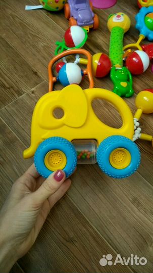 Игрушки пакетом для малышей 0-1