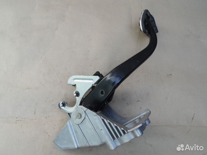 Педаль тормоза Рендж Ровер l322