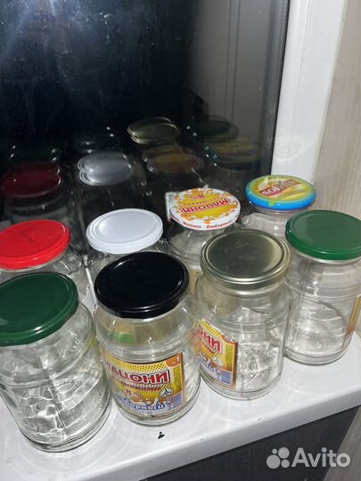 Банка стеклянная с крышкой 1л