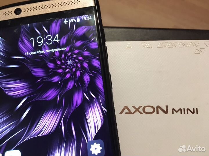 ZTE Axon 7 mini, 3/32 ГБ