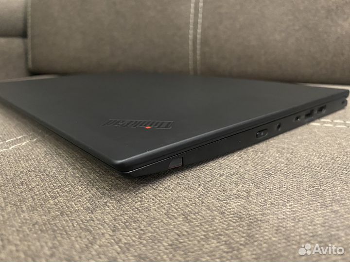 Lenovo ThinkPad X1 Yoga 3 поколение i5-8250/8/512