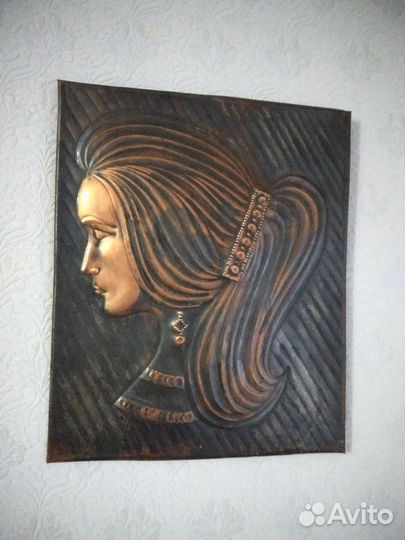 Панно чеканка