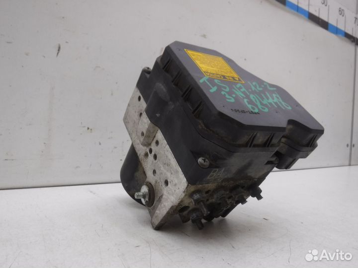 Блок ABS на Lexus IS250-IS350