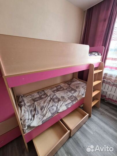 Двухъярусная кровать бу с матрасами