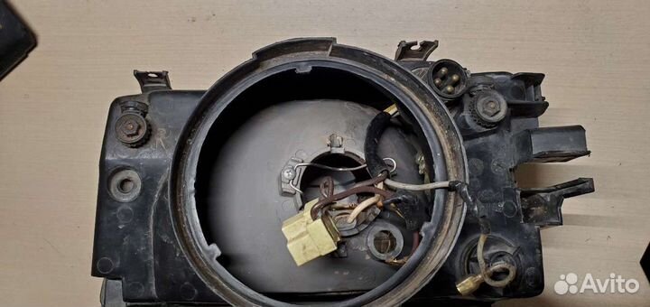 Фара на audi 100 c4