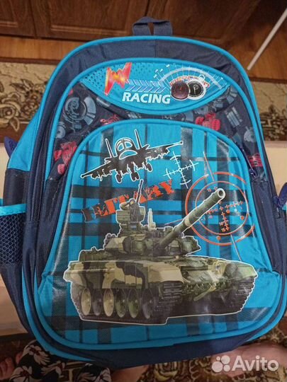 Школьный рюкзак