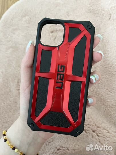 Чехол на iPhone 13 UAG