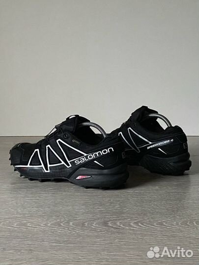 Кроссовки Salomon gore-tex Б/у Размер 41,5